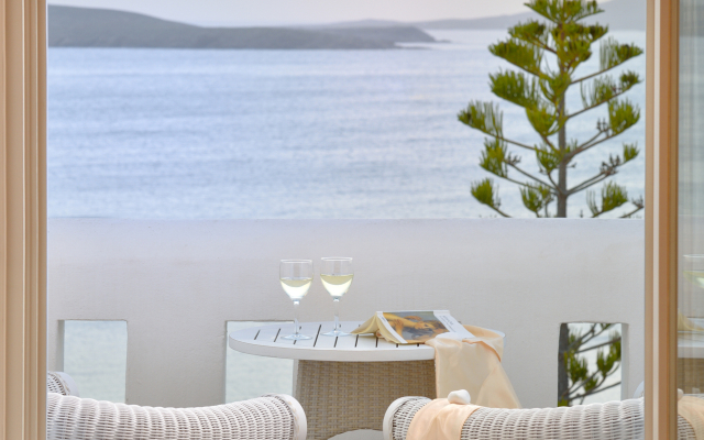 Отель Saint John Hotel Villas & Spa