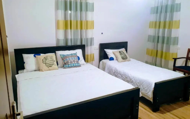 Guest rooms · Kutaisi — photo 11