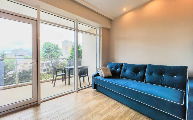 Апартаменты M Apartments SvetlanaPark 1