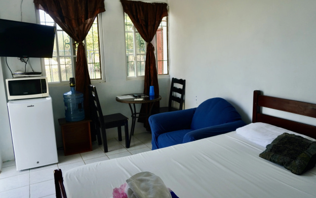 Апартаменты See Belize Sunroom