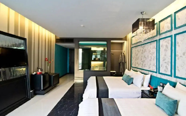 TSix5 Quarter Hotel