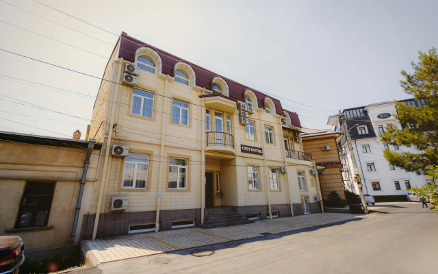 Отель City