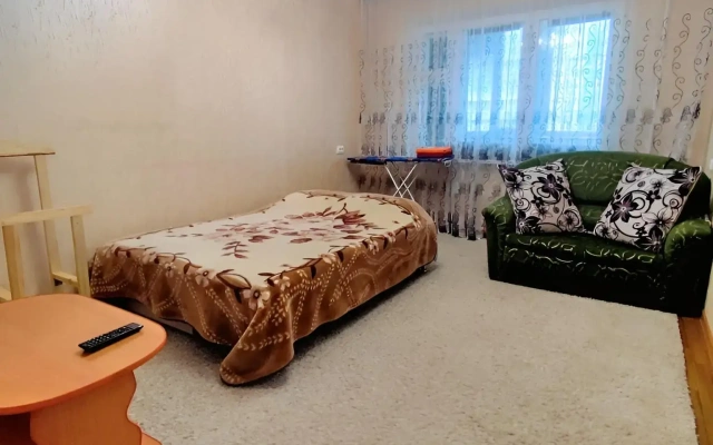 Квартира трехкомнатная  в Челнах