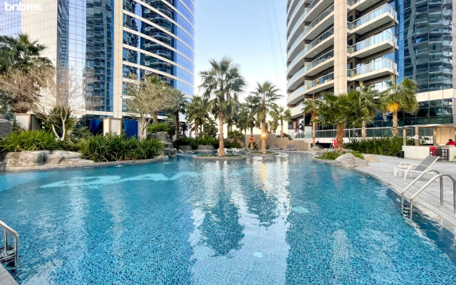 Апартаменты Bnbme Damac Towers Paramount 3 Bdr