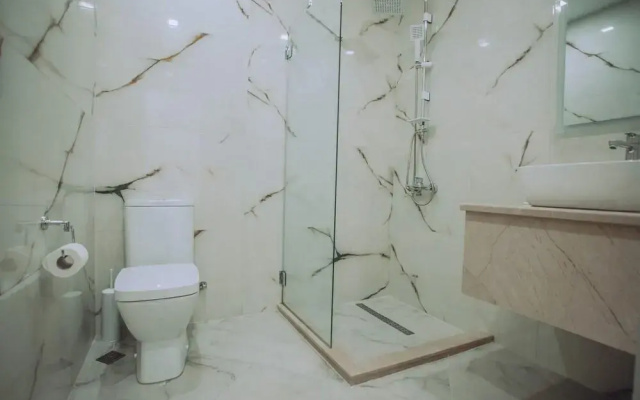 Bathroom · Batumi — photo 36