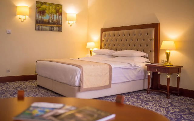 Отель Ramada by Wyndham Almaty
