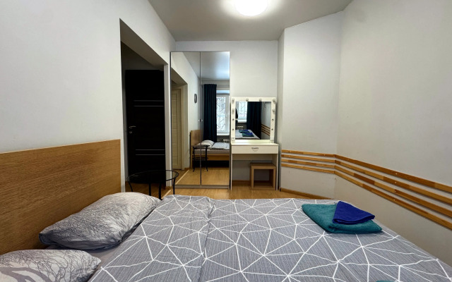 Bolshoj Tryohgornyij Perulok Apartments