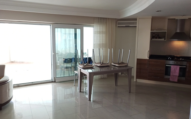My Marine Residence Lux Sea View