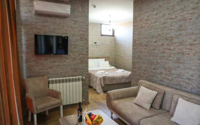 Guest rooms · Batumi — photo 9
