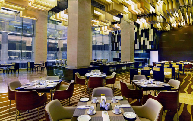 Отель Radisson Blu Chattogram Bay View