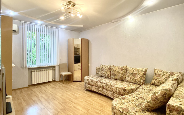 Квартира Скромная 2к напротив ТРЦ Горизонта, АкваПарка, ЭкспоЦентра, ДШТУ