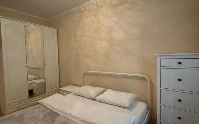 Квартира Inndays Apartments на Генерала Антонова