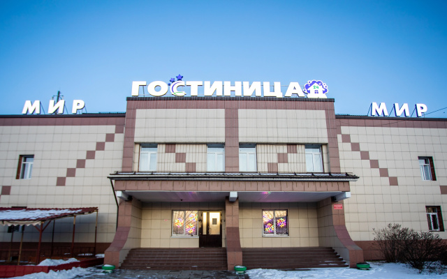 Отель Мир