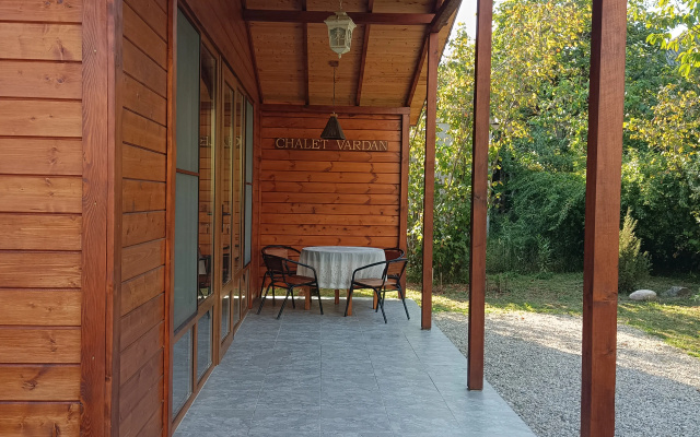 Бунгало Chalet Vardan