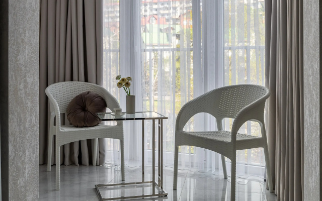 Апартаменты Дом у Дендрария Red Apartments Нарцисс