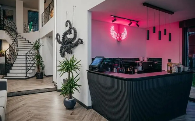 Cathan Art Hotel