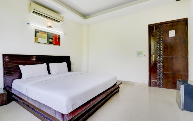Отель Green Wood By Dreamz Hospitality