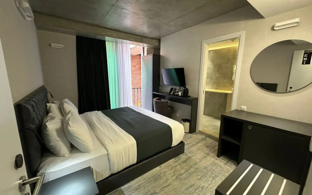 Classic Family room · Mit Tbilisi Hotel — photo 15