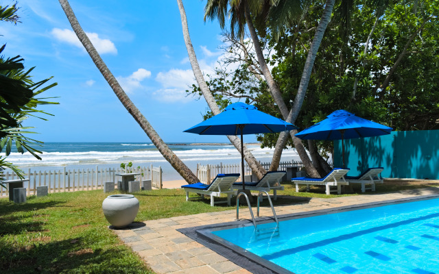 Отель Smeralda Beach