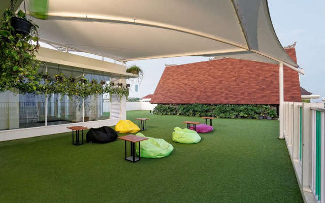 Отель MaxOneHotels Bukit Jimbaran