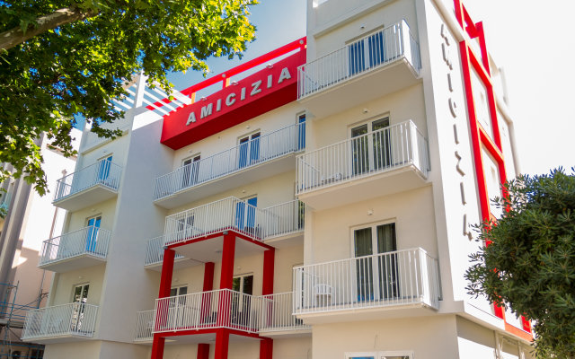 Amicizia Италия, Римини - отзывы, цены и фото номеров - забронировать отель Amicizia онлайн вид на фасад