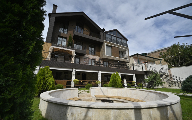 Отель Escapes Boutique Hotel & Restaurant