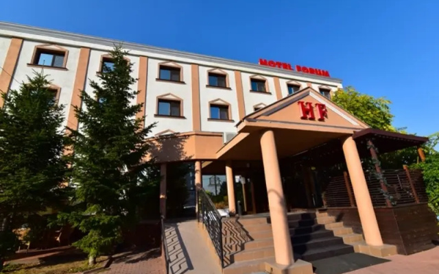 Отель Форум