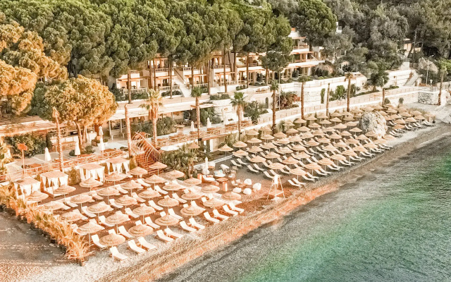 Отель Pilos Suites