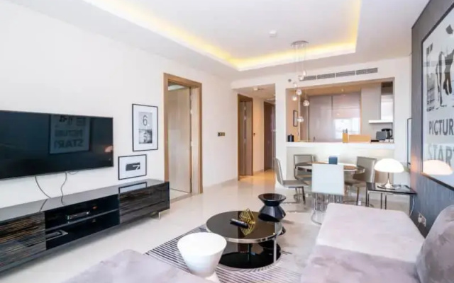 Апартаменты Paramount Tower 1 BR