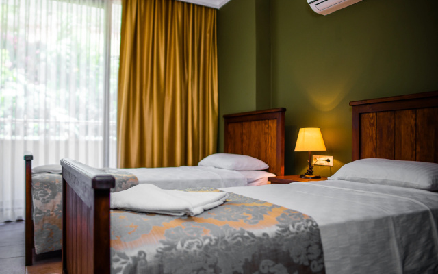 Hotel Dores Residence