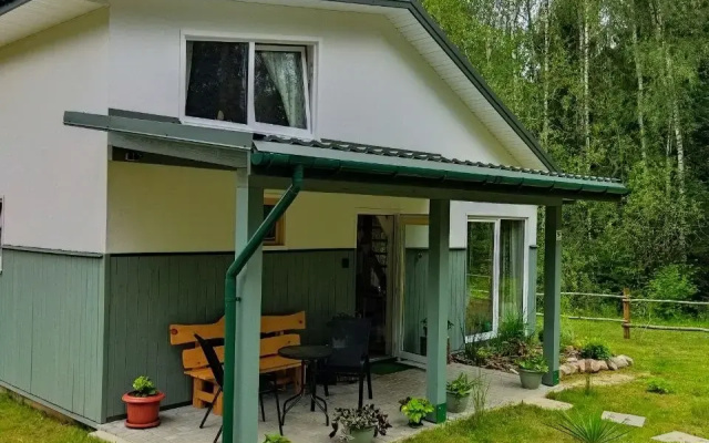 Частный дом Уютный возле леса в 7 км от Гродно