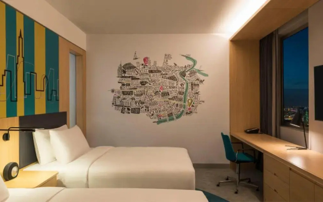 Отель Aloft Dubai Creek