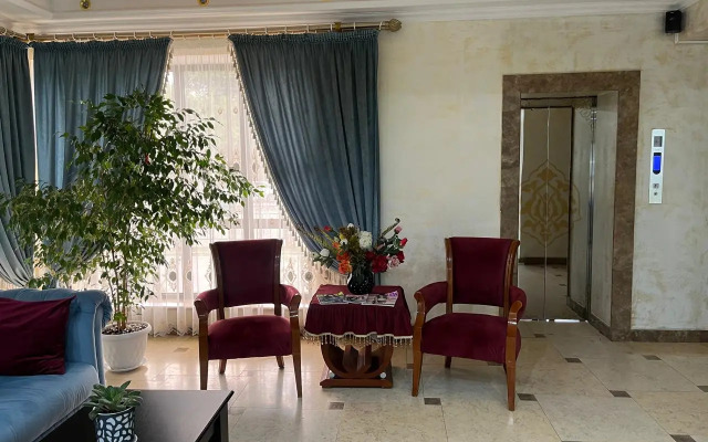 Отель Luxurious
