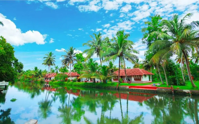 Отель Ayurrathna Coir village lake