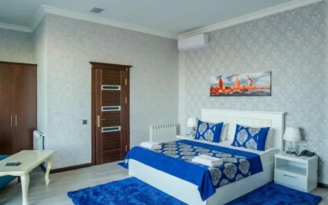 Golden STR Hotel