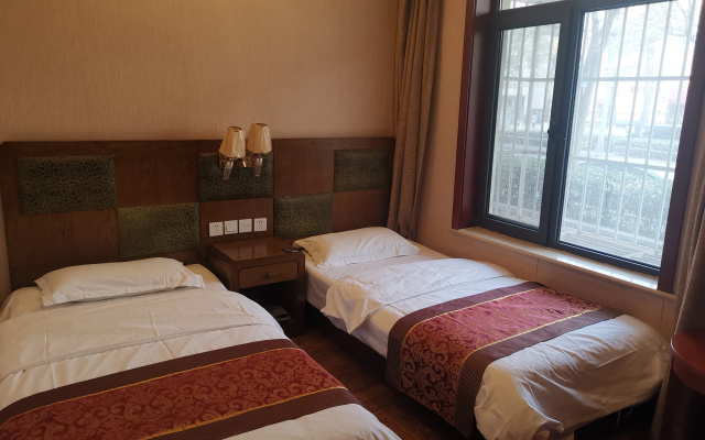 Отель Beijing Huiqingyuan Business