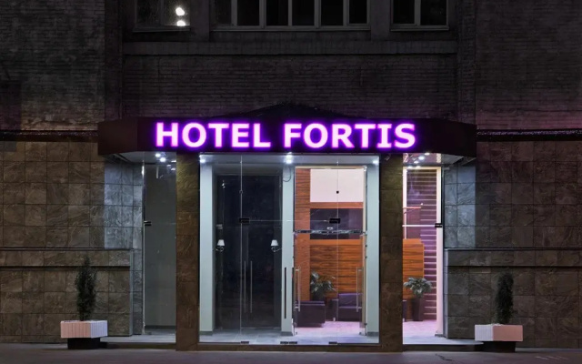 Отель Fortis Hotel Dubrovka