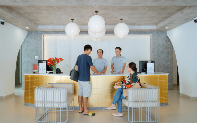 Отель The Up Phu Quoc