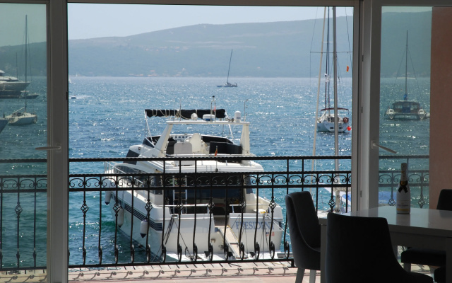 Апартаменты Opera Tivat