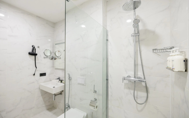 Bathroom · Tbilisi — photo 9