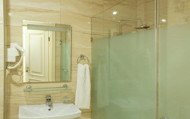 Отель Салют