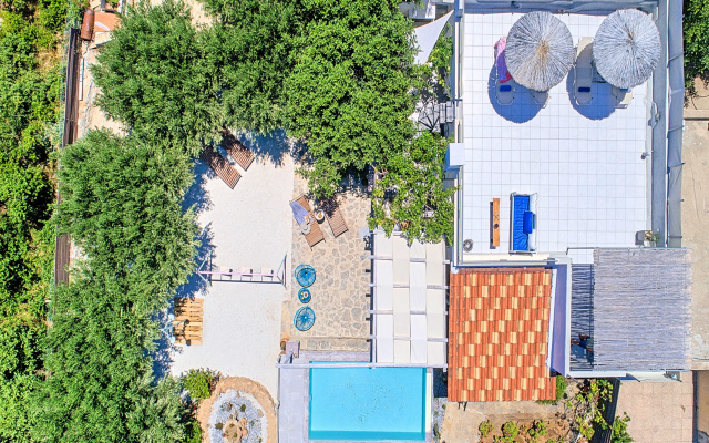 Вилла Cretan Lodge Heated Pool