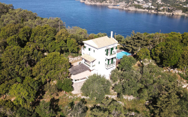 Вилла Pyrgos