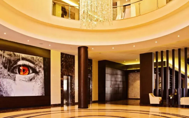 Отель DoubleTree by Hilton Nairobi Hurlingham