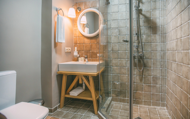 Deluxe Double room with balcony and with view (full double bed) · Kisi Hotel — photo 9