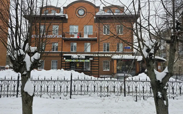 Отель Холл