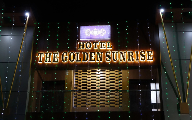 Отель The Golden Sunrise