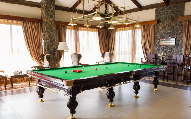 Отель Ngorongoro Oldeani Mountain Lodge