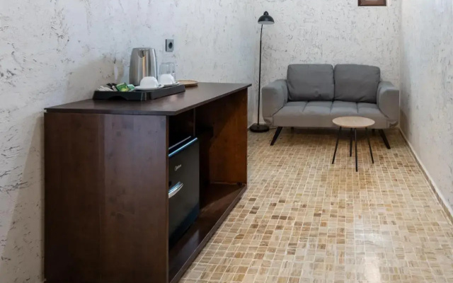 Guest rooms · Tbilisi — photo 14