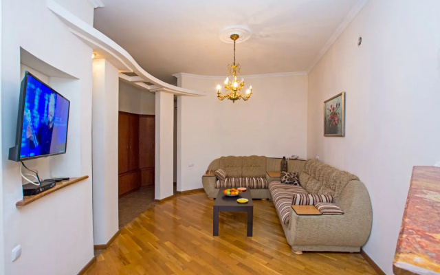 Апартаменты RentInnYerevan, Vardanants Street 7